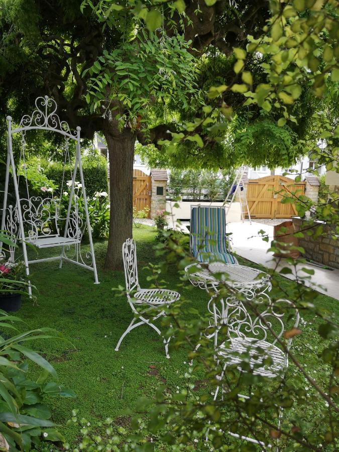 La Roseliere Maison Plain Pied Confortable Belle Decoration Jardin Magnifique 10 Mn A Pied Centre Ville Bayeux Proche Plages Du Debarquement Экстерьер фото