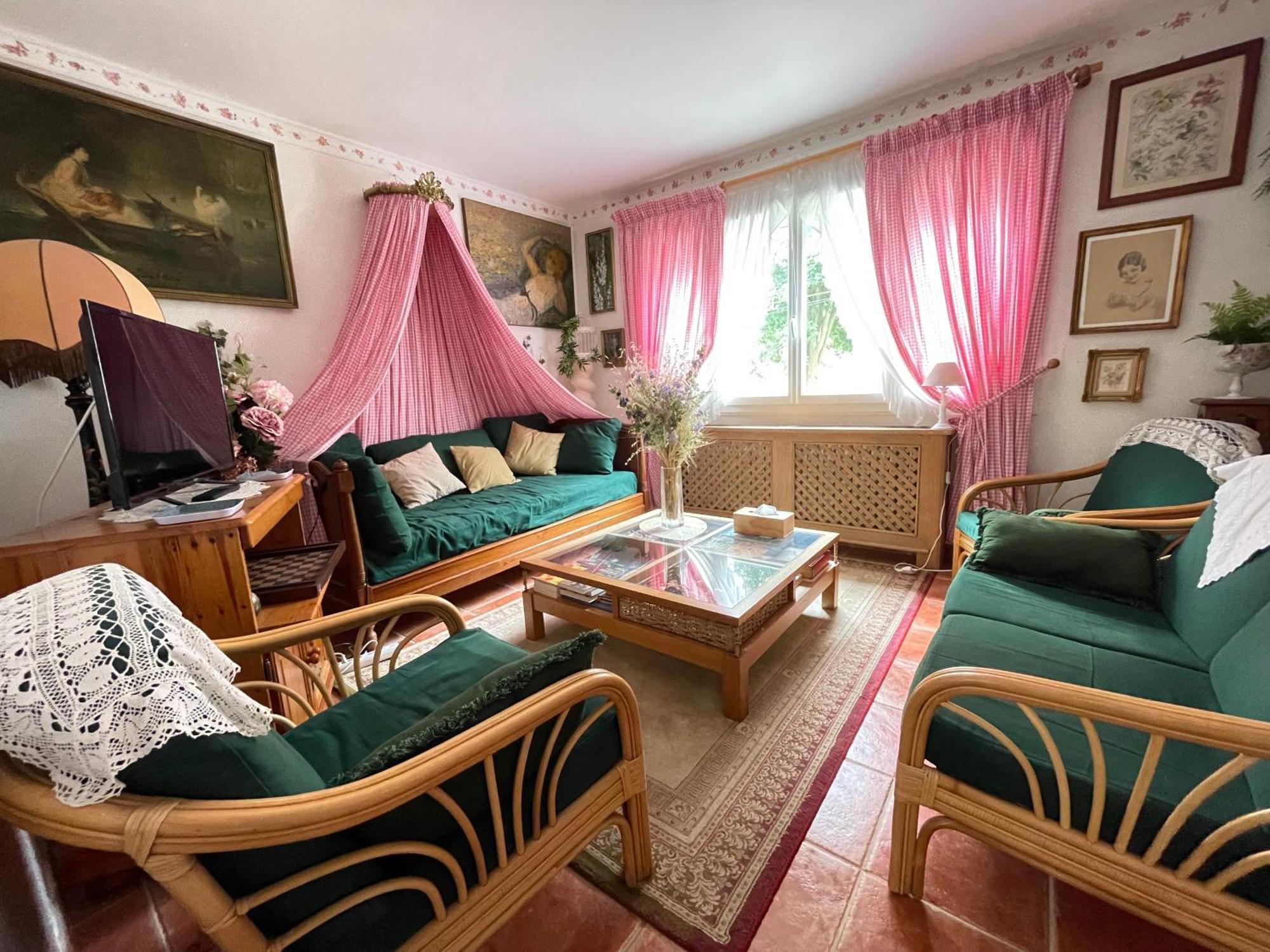 La Roseliere Maison Plain Pied Confortable Belle Decoration Jardin Magnifique 10 Mn A Pied Centre Ville Bayeux Proche Plages Du Debarquement Экстерьер фото