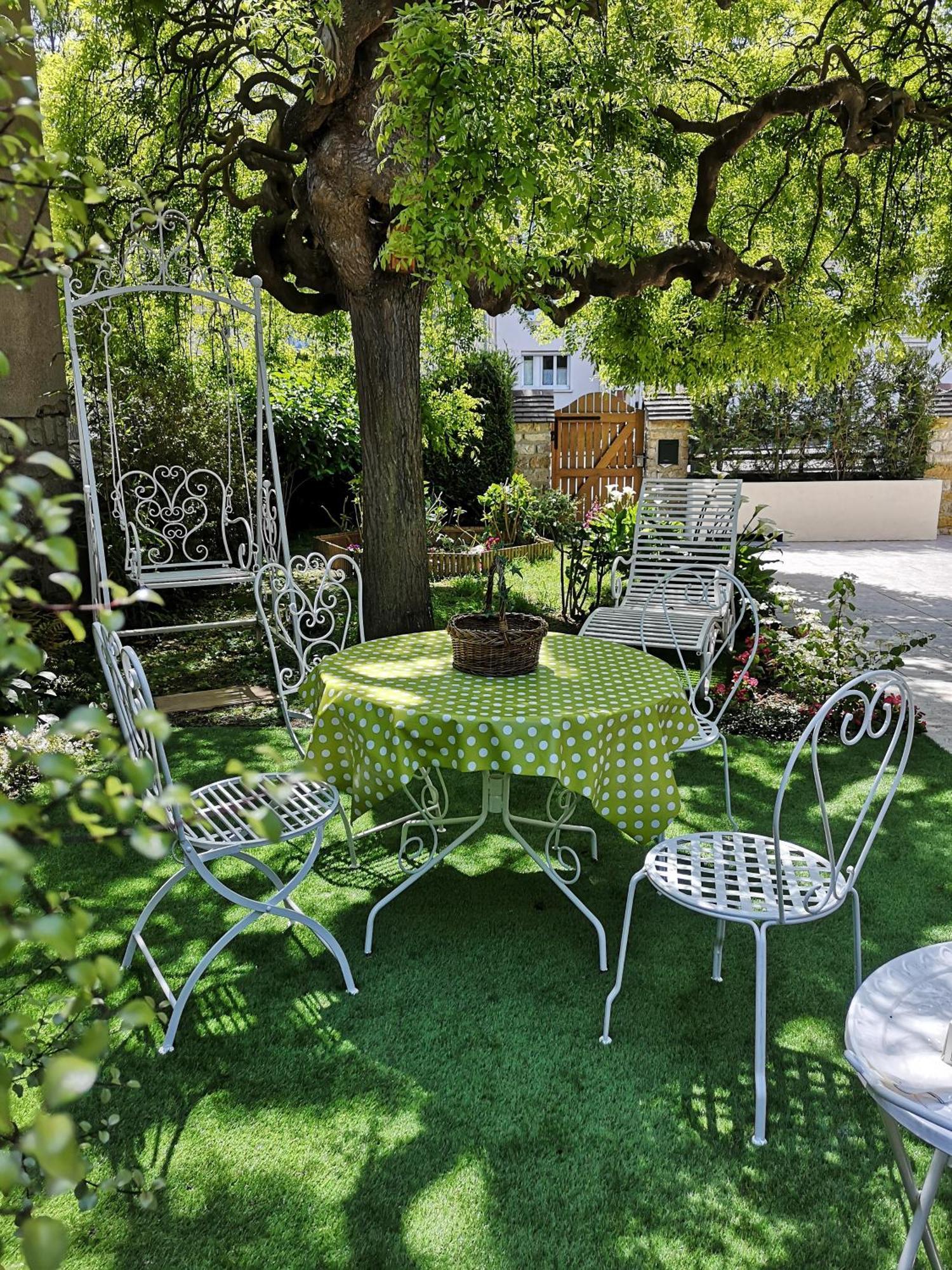 La Roseliere Maison Plain Pied Confortable Belle Decoration Jardin Magnifique 10 Mn A Pied Centre Ville Bayeux Proche Plages Du Debarquement Экстерьер фото